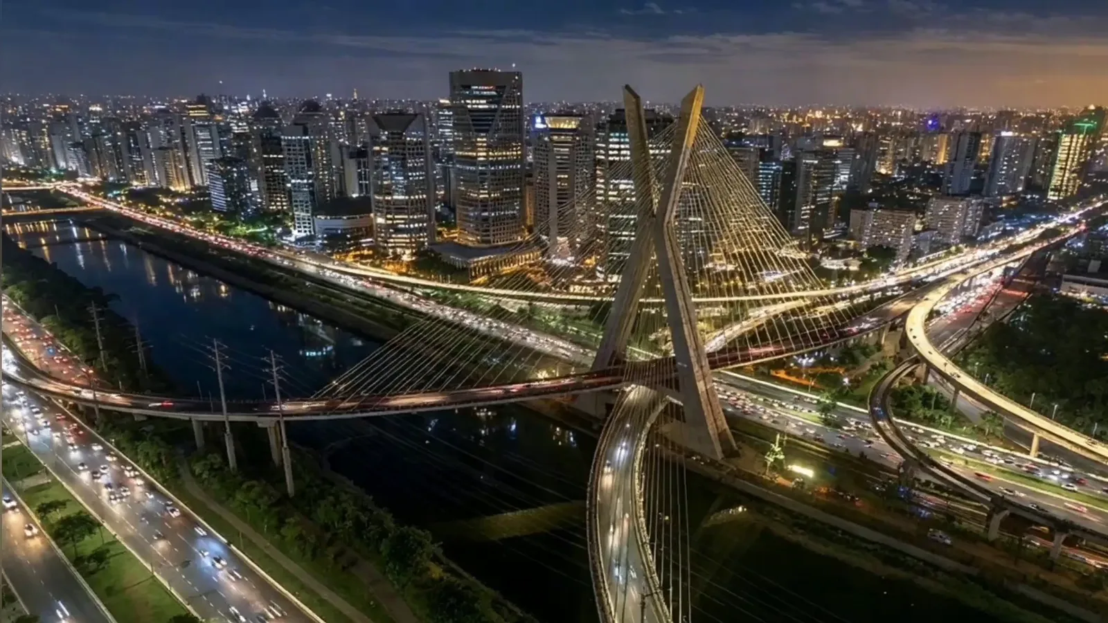 São Paulo at night